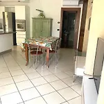 度假居 Con Ampio Giardino Esterno E Piscina Condominiale 加尔达
