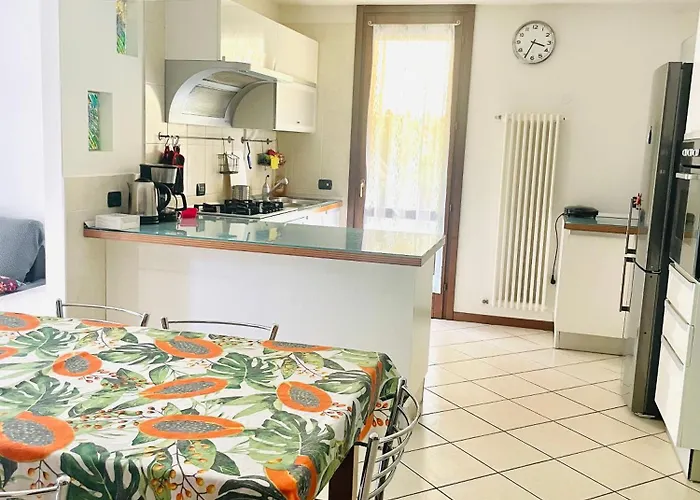 Casa de Férias Con Ampio Giardino Esterno E Piscina Condominiale