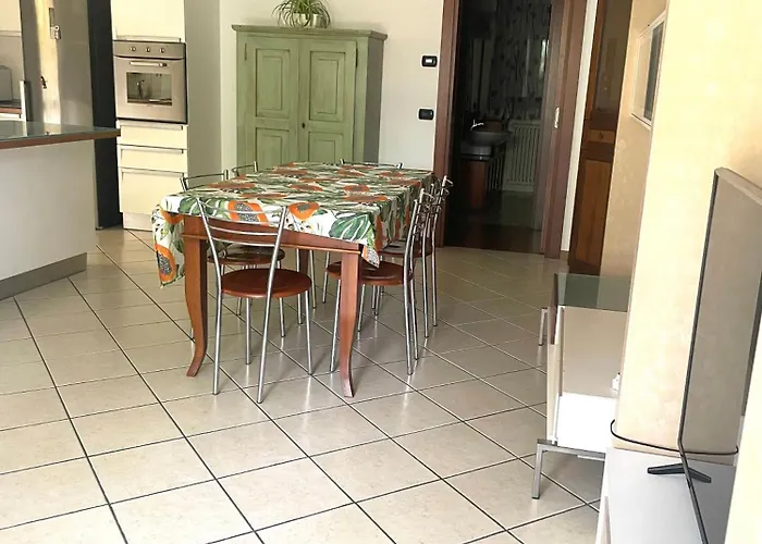 Casa de Férias Con Ampio Giardino Esterno E Piscina Condominiale Garda (Verona)