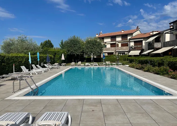 Casa de Férias Con Ampio Giardino Esterno E Piscina Condominiale